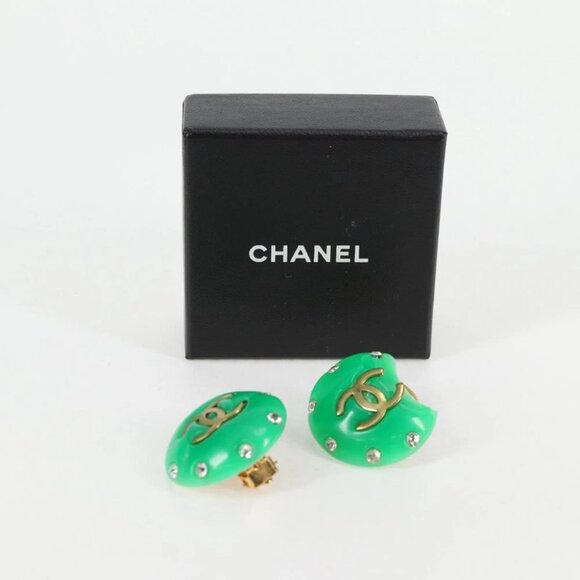 CHANEL Clip-on Earring Gold Tone Green CC Auth - Picture 2 of 12